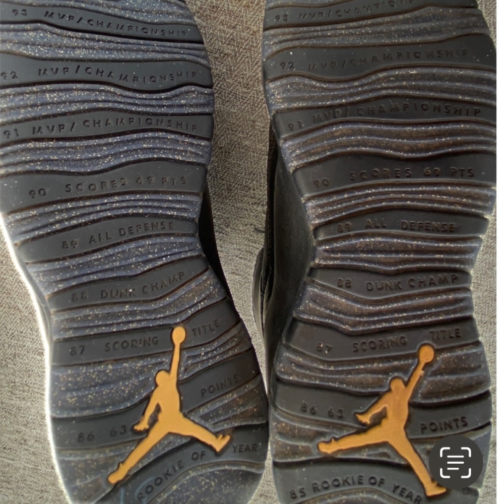AIR JORDAN High Tops - Picture 15 of 15